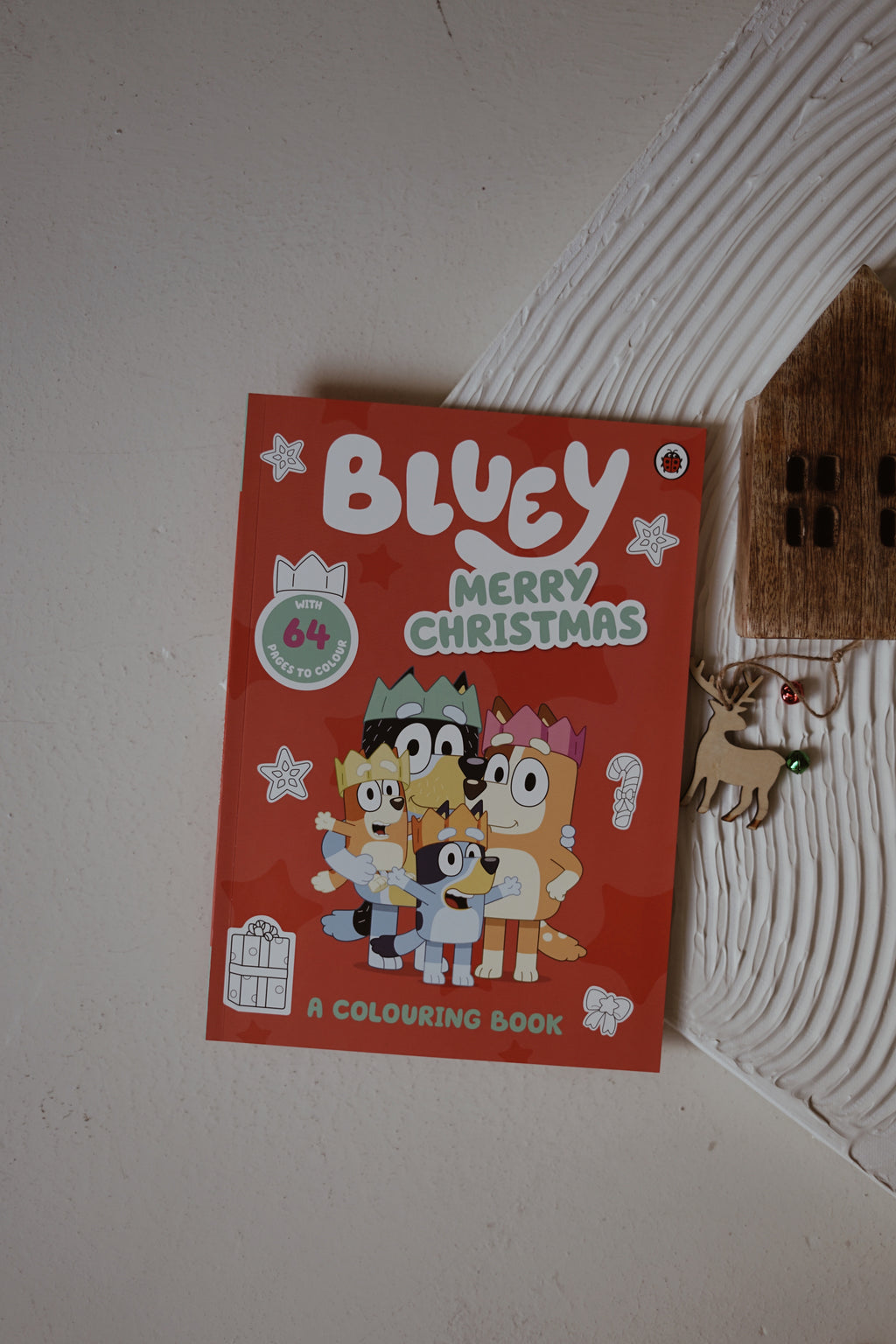 Bluey: Merry Christmas - A Colouring Book – A Greener Wood