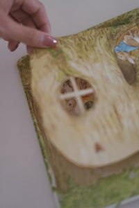 Peter Rabbit: A Peep-Inside Tale Books