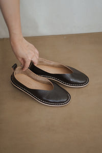 Crepeline Artisanal Pumps 10/25 - Black