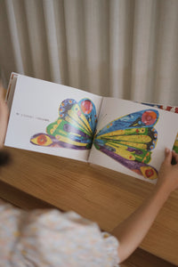 好饿的毛毛虫 The Very Hungry Caterpillar