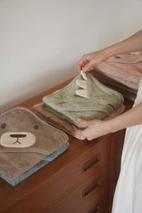 Aki Hooded Towel