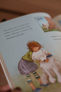 Madeline Finn and the Therapy Dog by Lisa Papp
