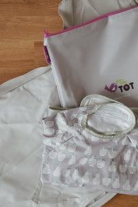 [AS IS] Tidy Tot Tray and Bib Kit - Dove Grey