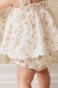 Frill Bloomer