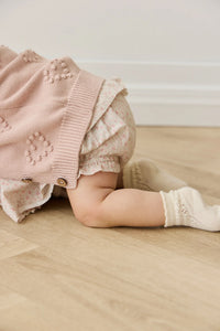 Frill Bloomer