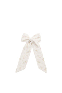 Alora Bow