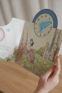 What Time Is It, Peter Rabbit?: A Clock Book